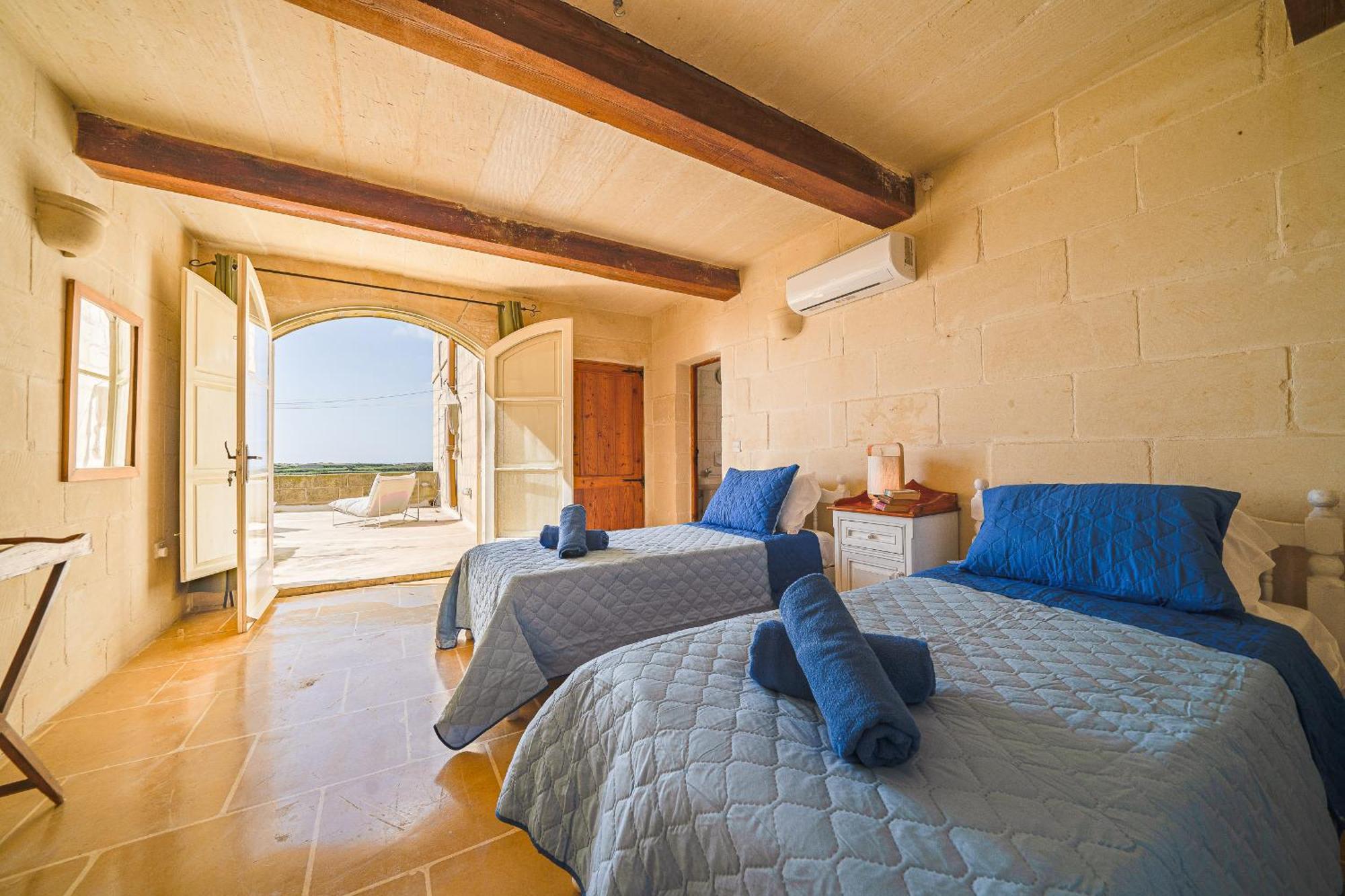 Ta' Matmura Farmhouse Gharb  Bagian luar foto