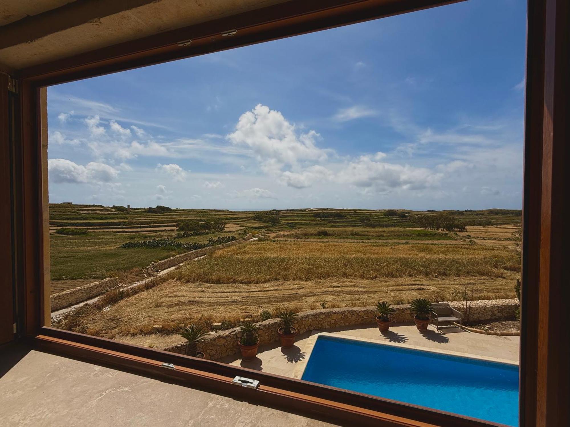 Ta' Matmura Farmhouse Gharb  Bagian luar foto